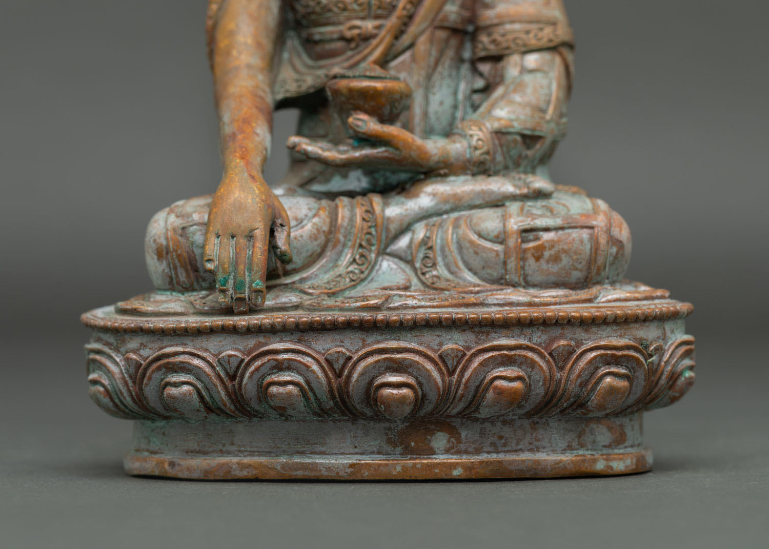 Buddha Shakyamuni Statue
