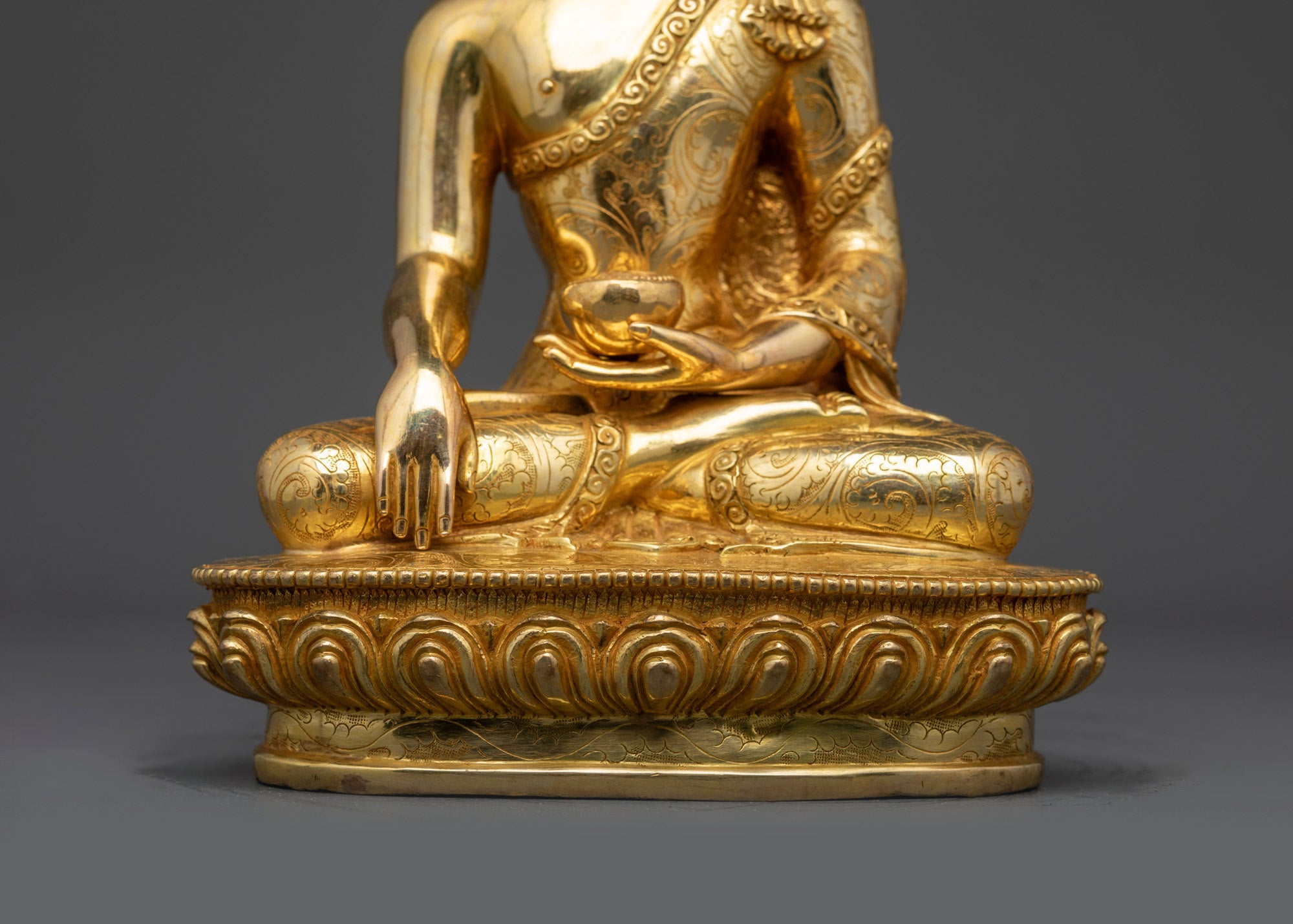 Shakyamuni Buddha Statue