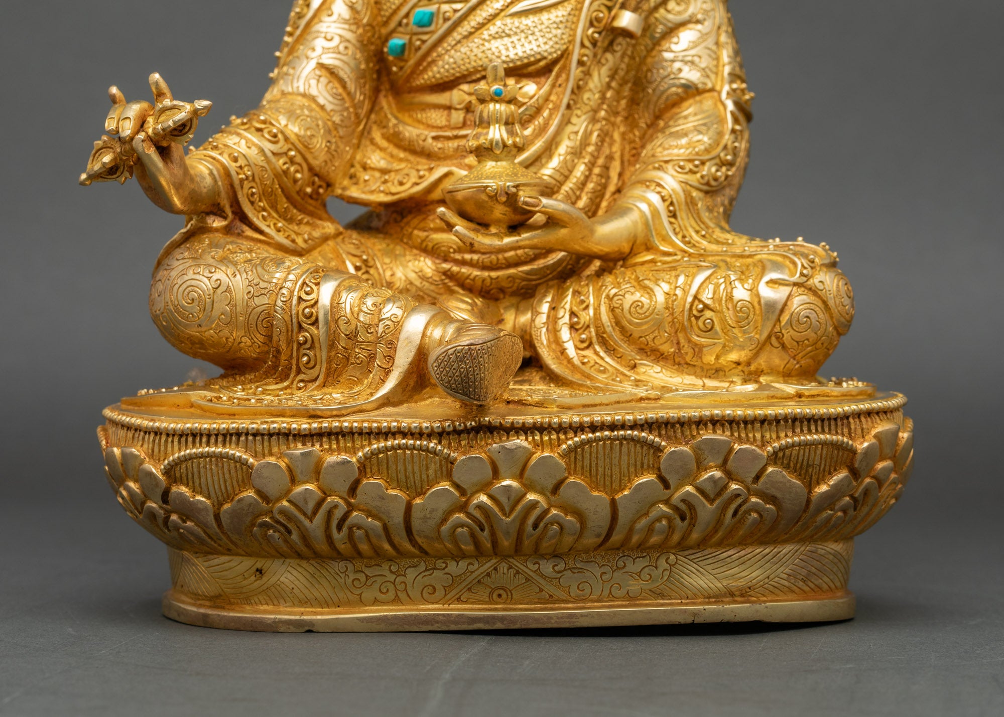 Guru Rinpoche Statue for Meditation | Tibetan Buddhist Artwork