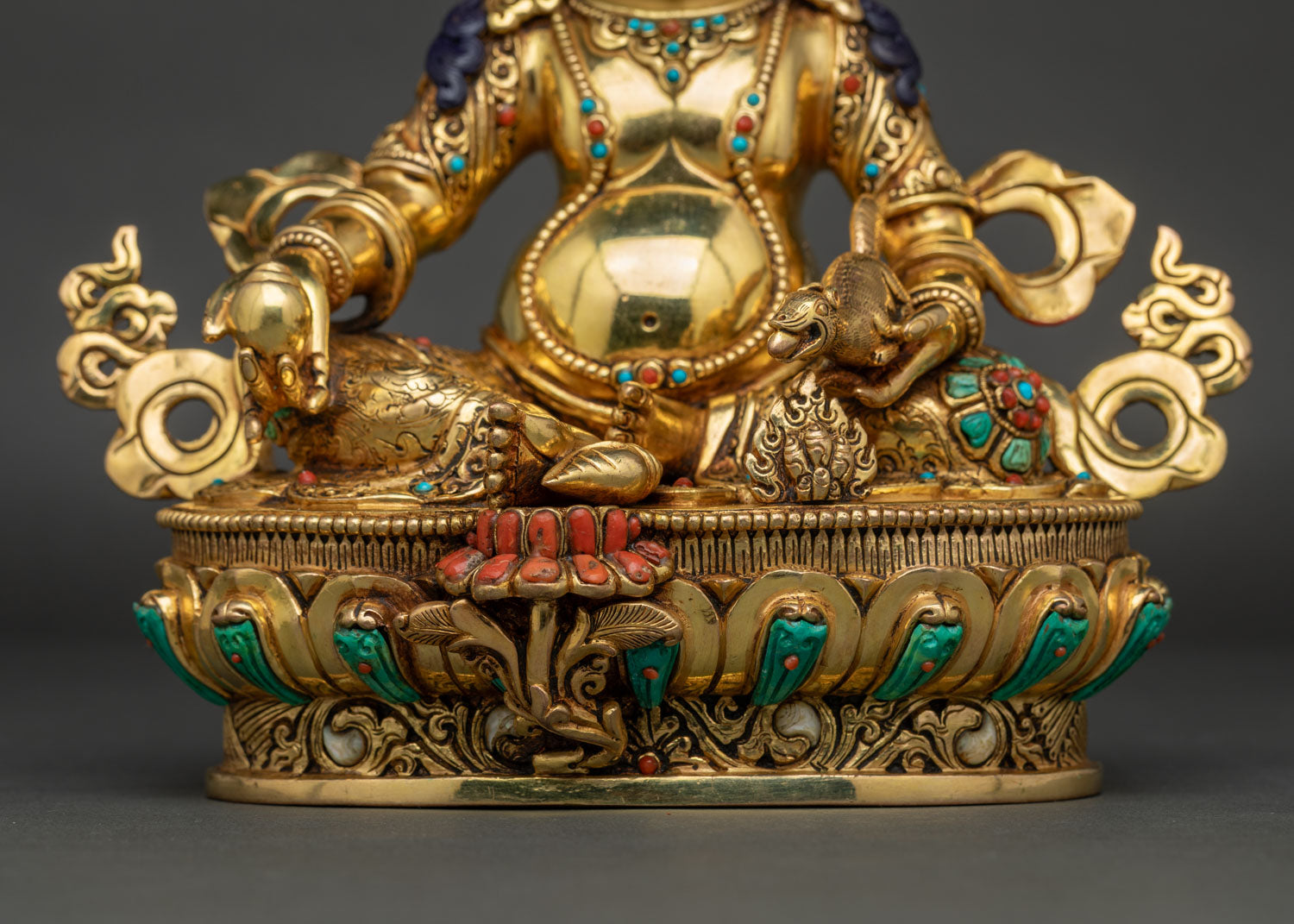 Dzambhala Statue
