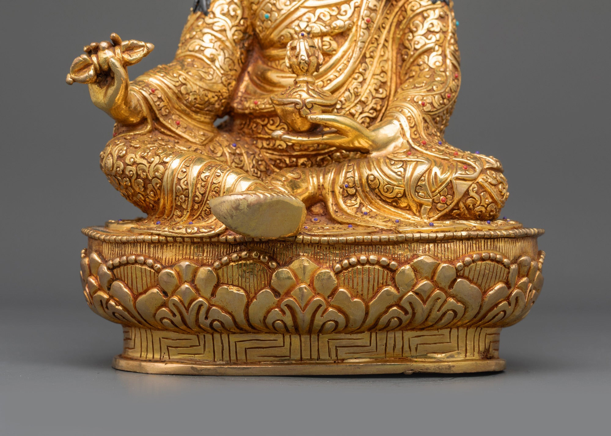 Guru Rinpoche Statue