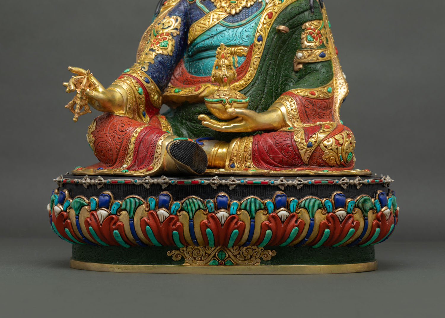 Lotus-Born Guru Rinpoche Statue | The Great Second Buddha