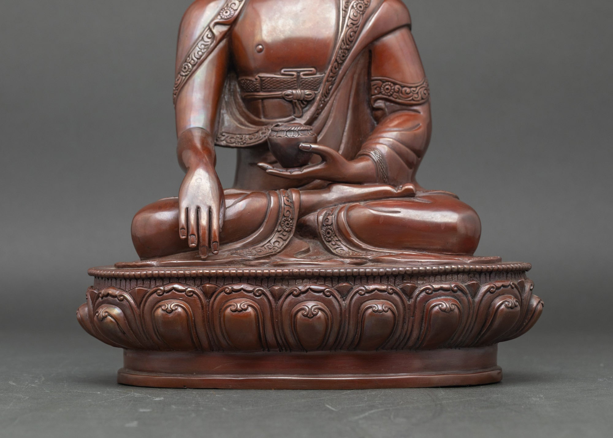 Divine Gautama Shakyamuni Buddha Sculpture for Spiritual Practice