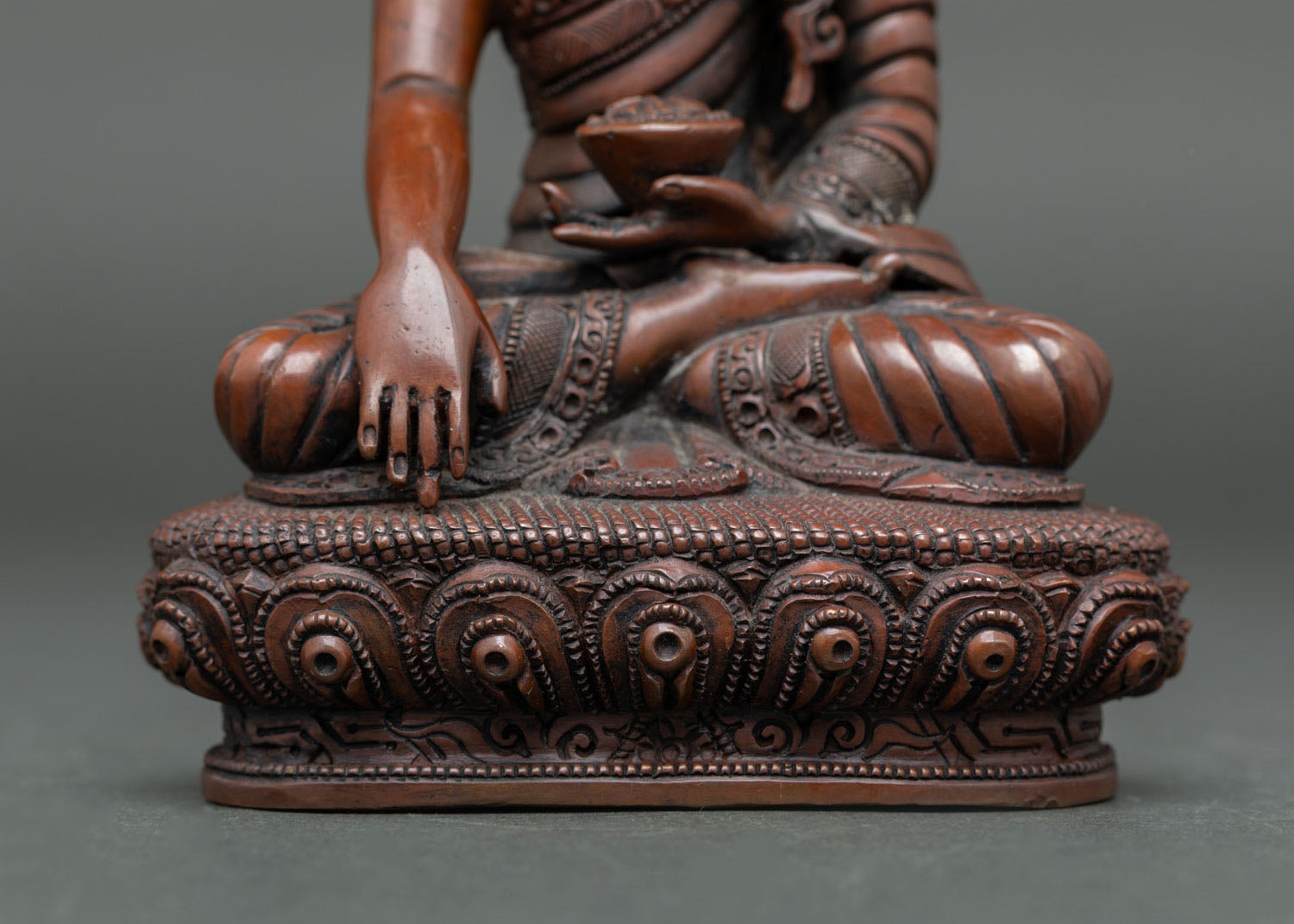 Buddha Shakyamuni Statue