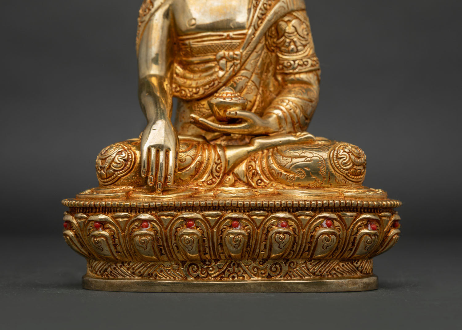 Shakyamuni Buddha Statue