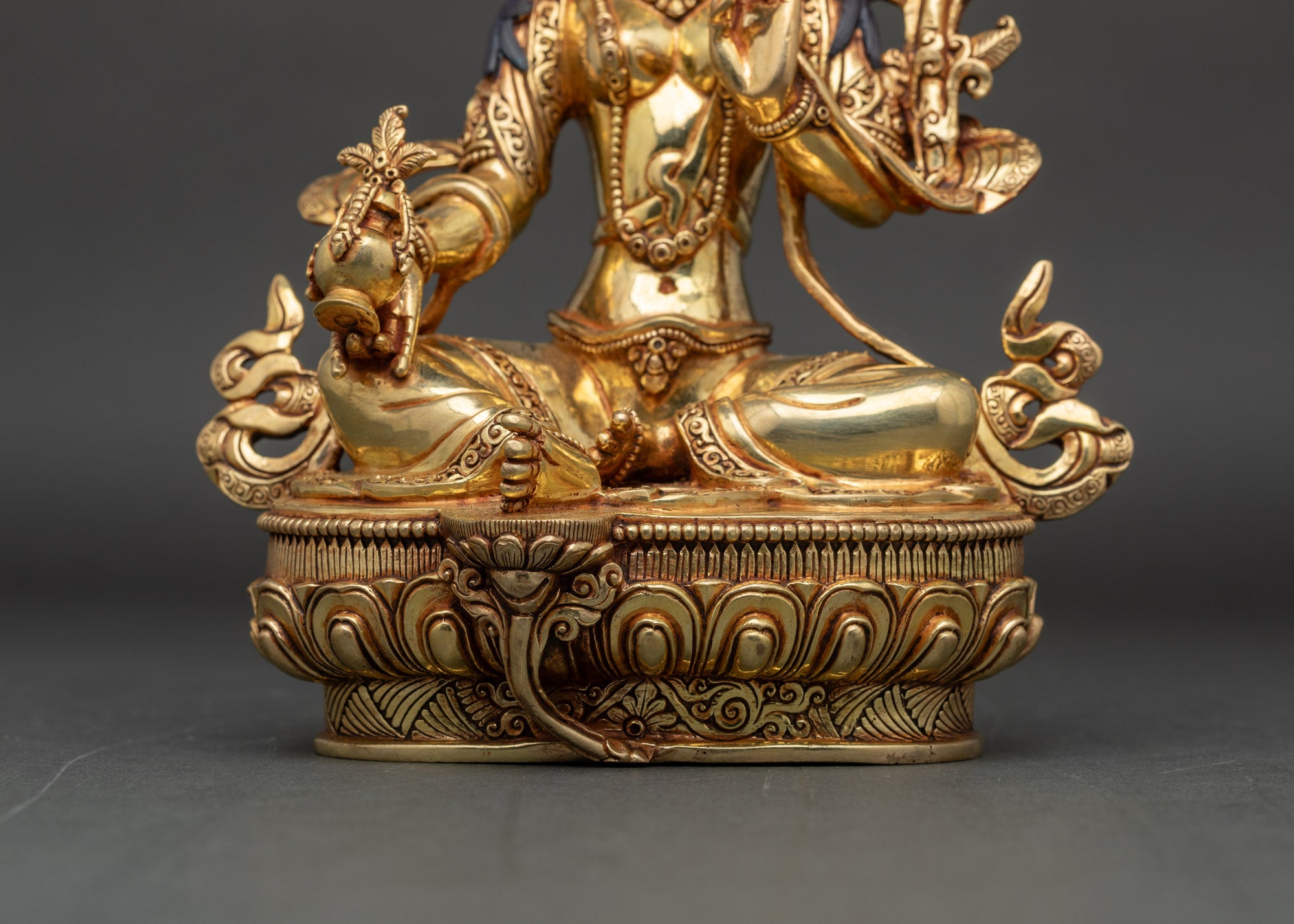 Sacred Red Tara Statue – Buddhist Goddess for Devotional Practice