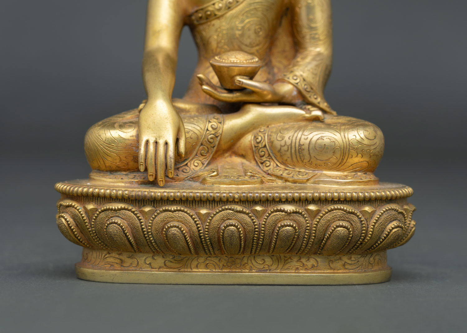 Buddha Shakyamuni Statue | Sacred Enlightenment Artwork