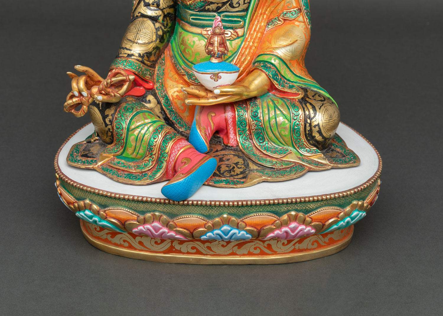 Guru Rinpoche Statue