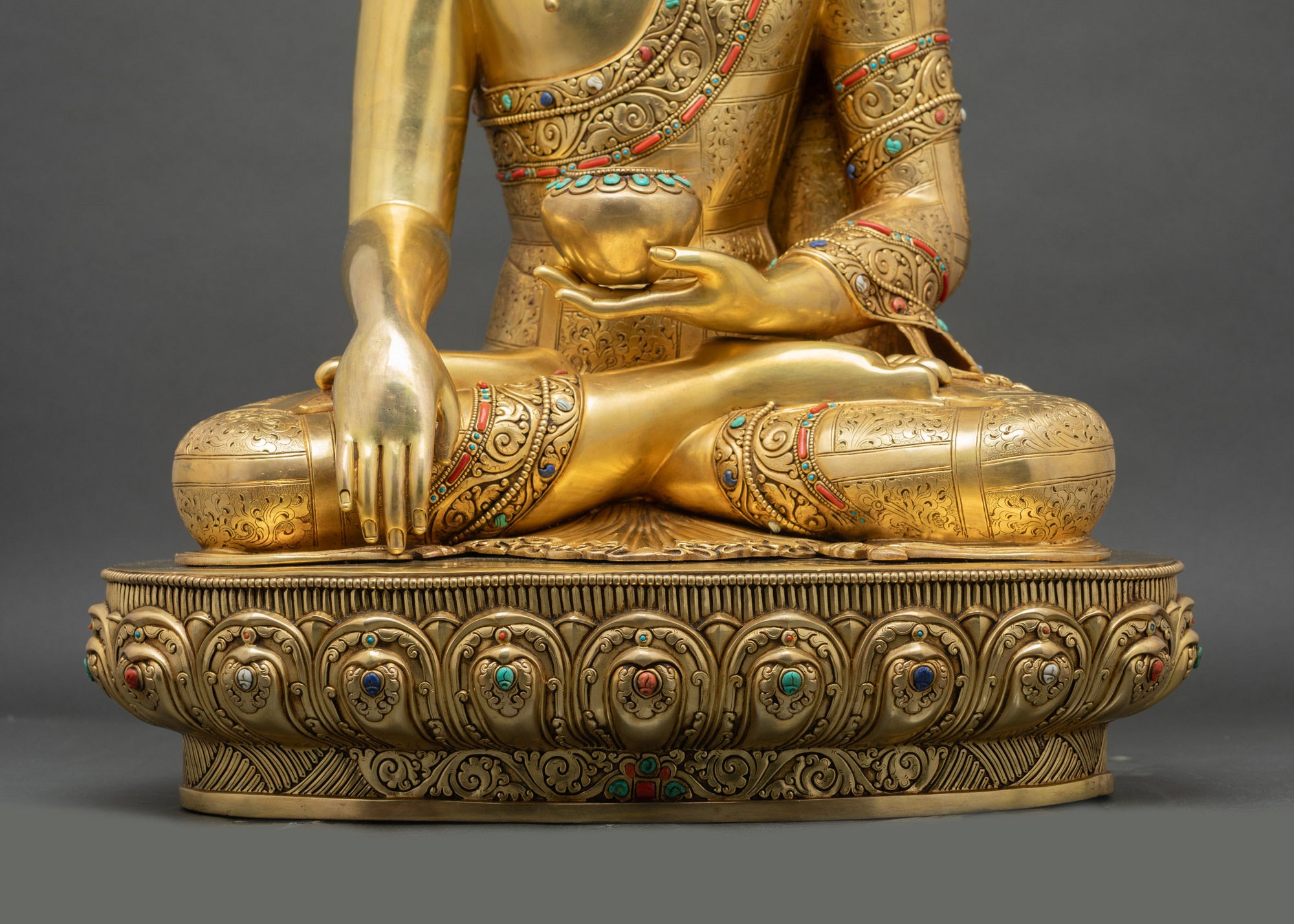 Big Shakyamuni Buddha Statue | Handicrafted Nepalese Sculptures