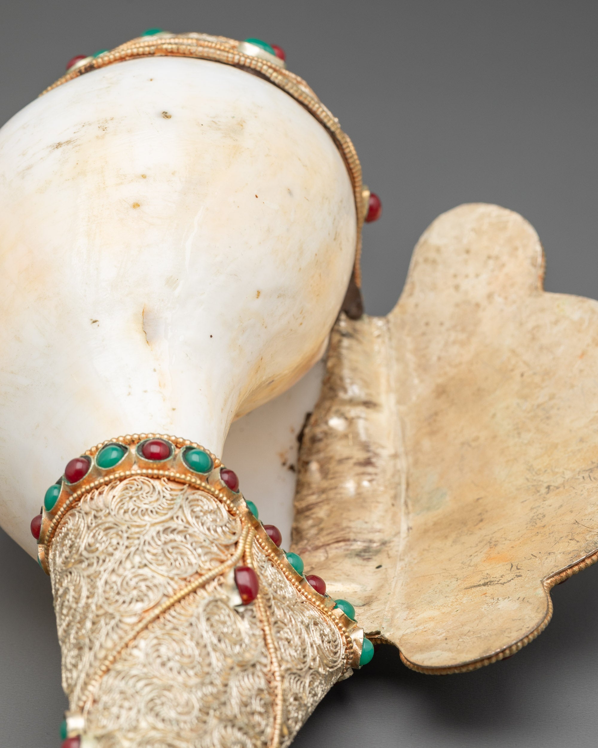 Authentic Conch Shell - Symbol of Buddha's Teachings