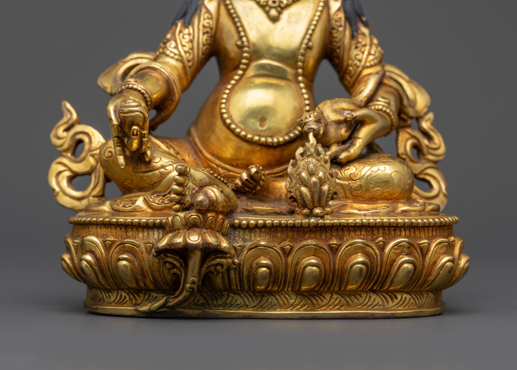 Traditional Dzambhala Statue | Jambhala Buddhist Idol to Attract Wealth