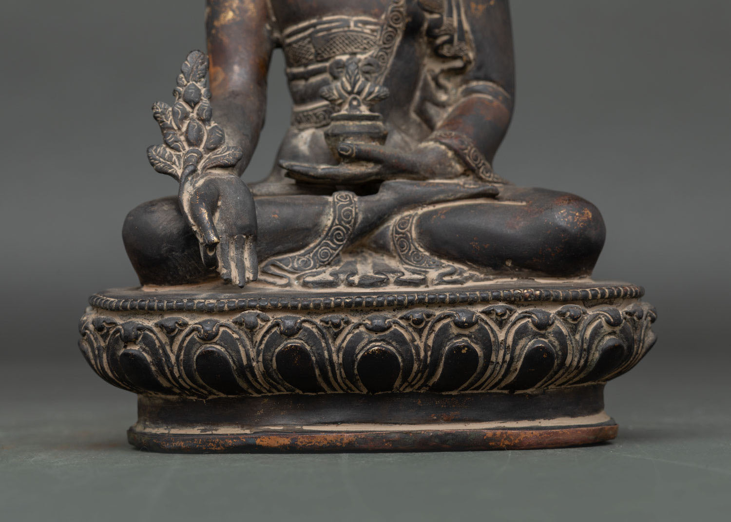 Medicine Buddha Statue