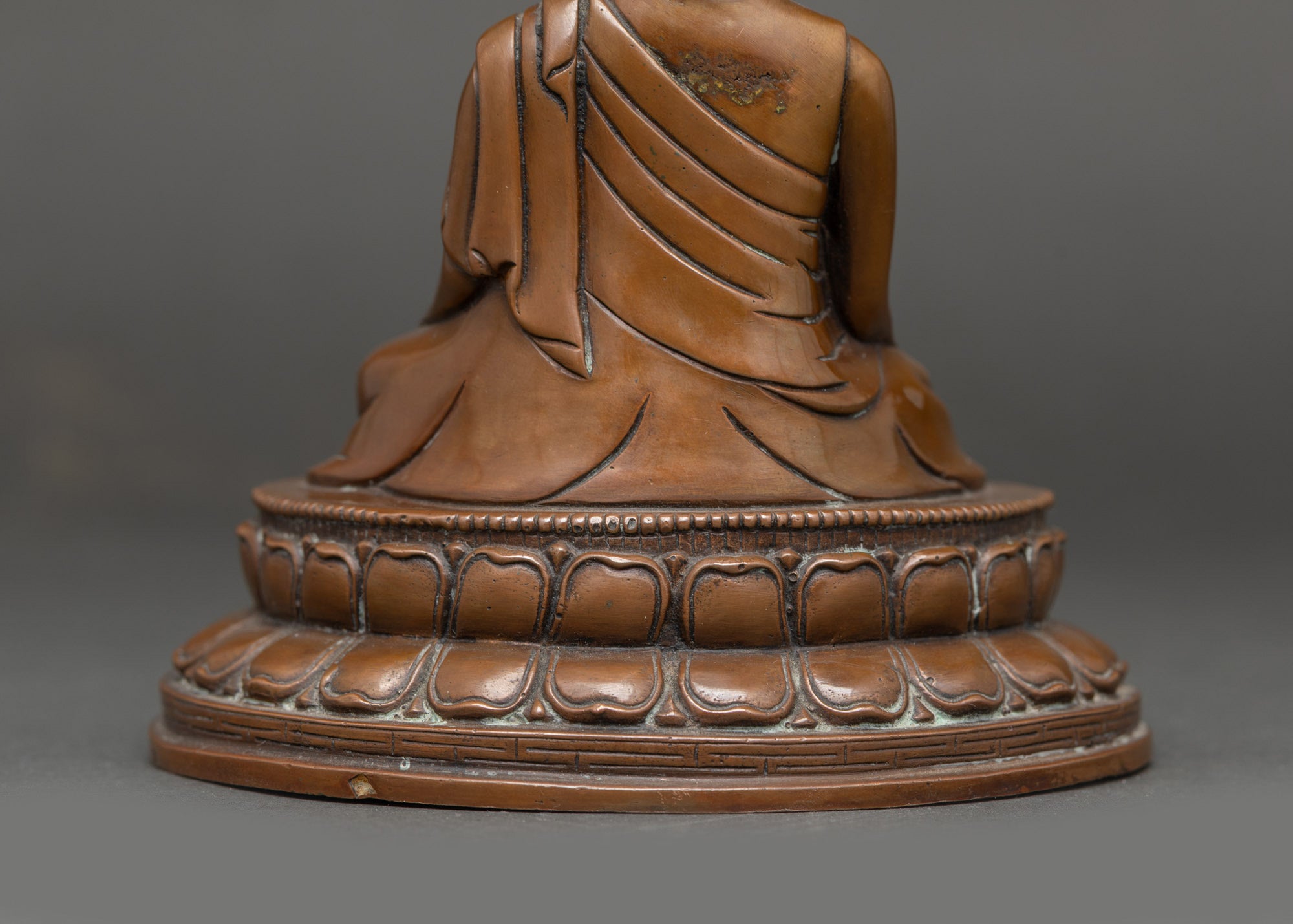 Sculpture of Urgyen Rinpoche Statue for Altar Space