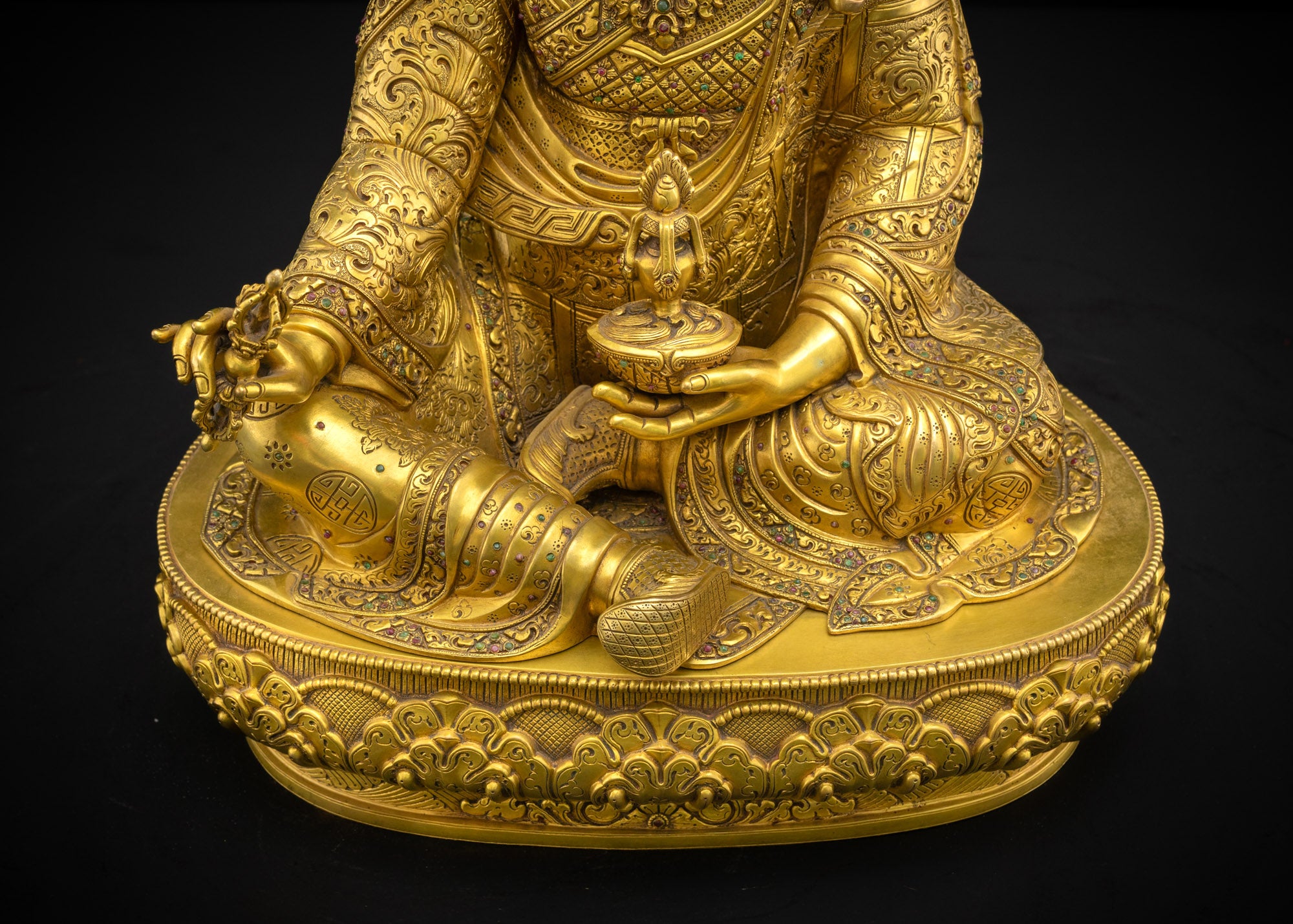 Guru Rinpoche Sculpture | Masterpiece Spiritual & Meditation Decor