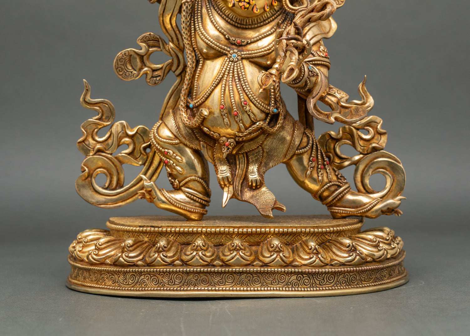 Vajrapani Statue – Embodiment of Strength & Protection
