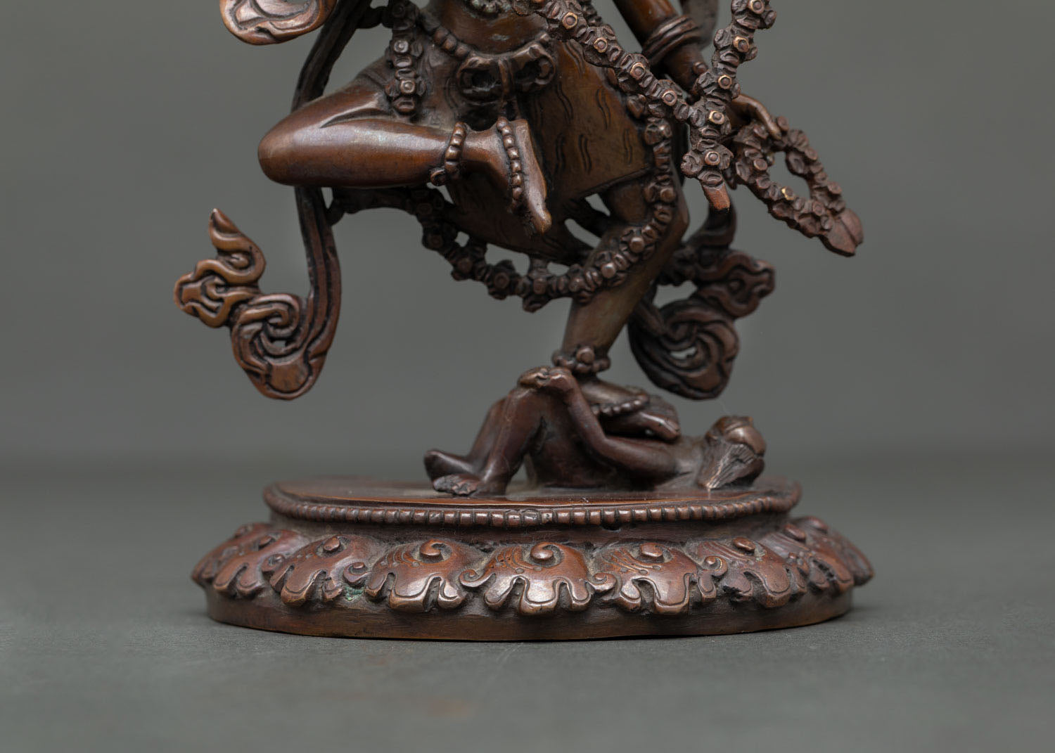 Kurukulla Statue | Sacred Vajrayana Goddess Decor