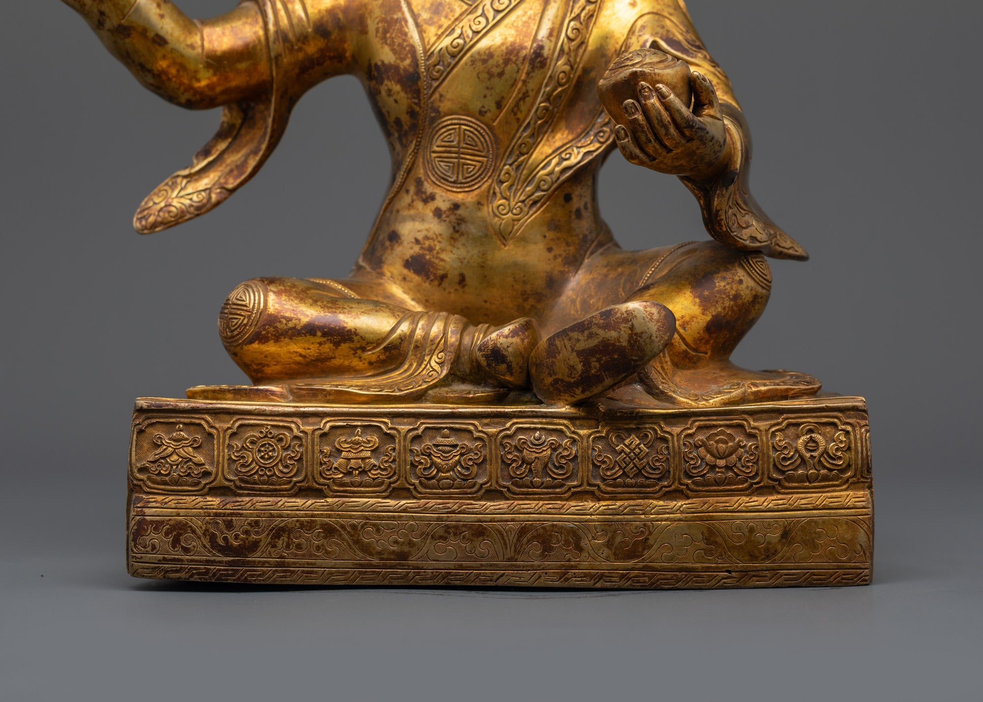 Deva Guru Rinpoche Statue