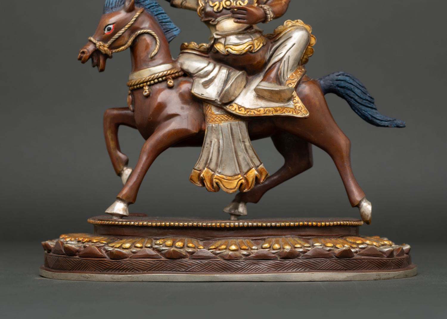 King Gesar Statue