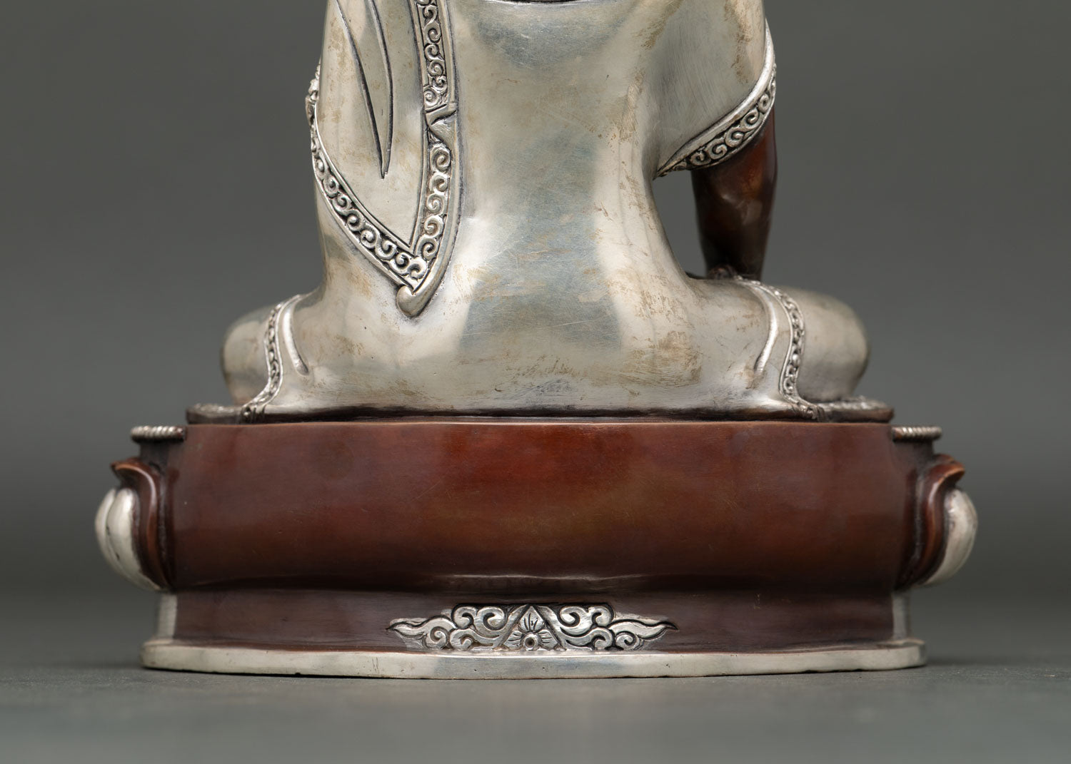 Buddha Shakyamuni Statue