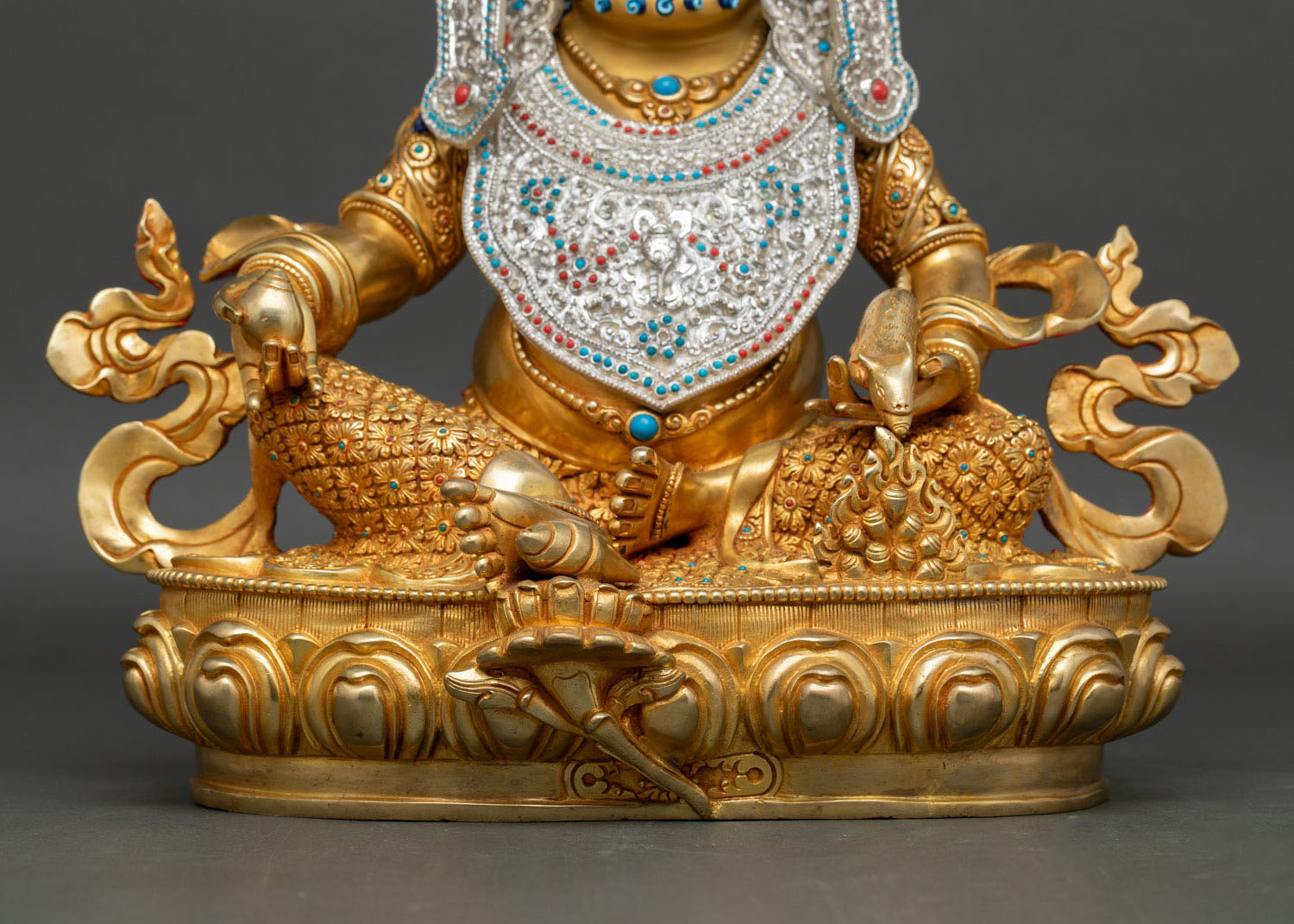Dzambhala Statue