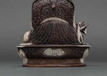 Guru Rinpoche Statue – Sacred Himalayan Art from Nepal
