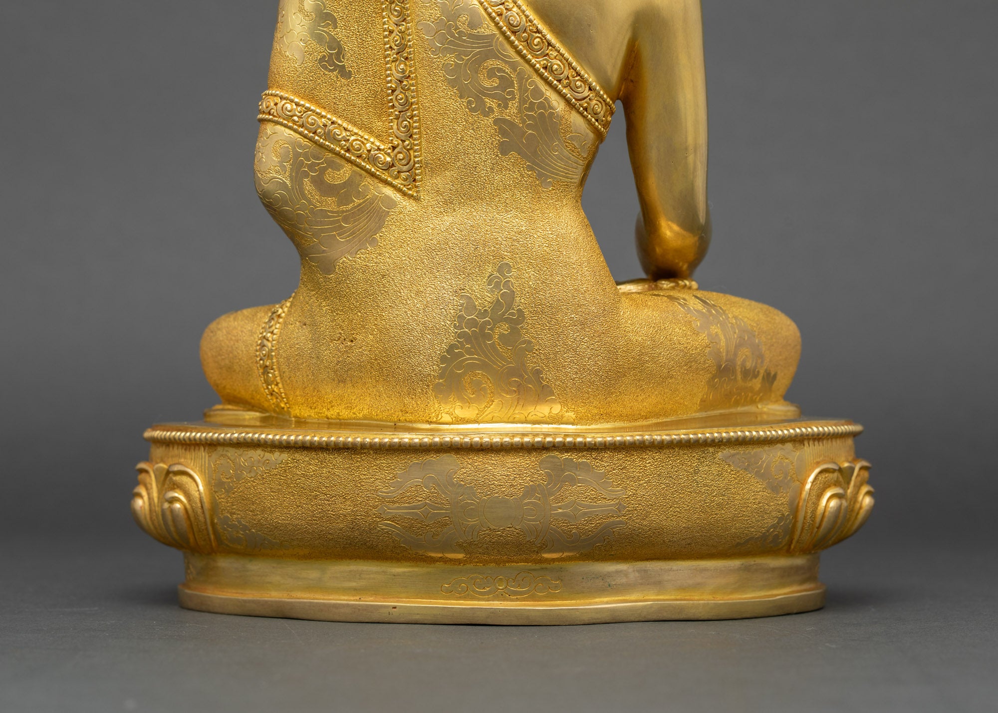 Shakyamuni Buddha Statue | Honoring the Enlightened One