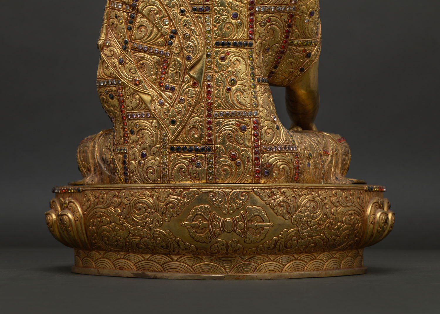 Buddha Shakyamuni Statue