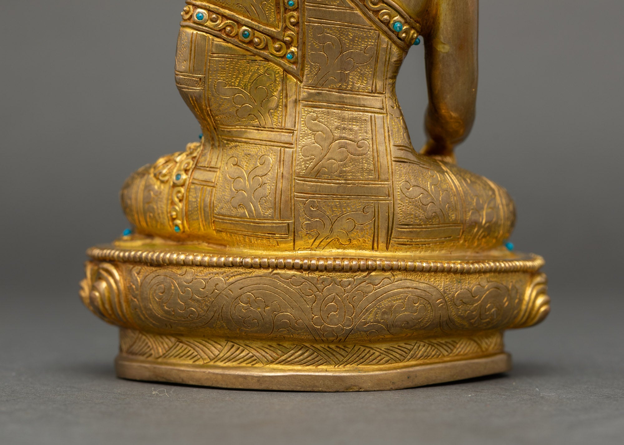 Enlightened Buddha Statue | Traditional Lost Wax Nepalese Craft