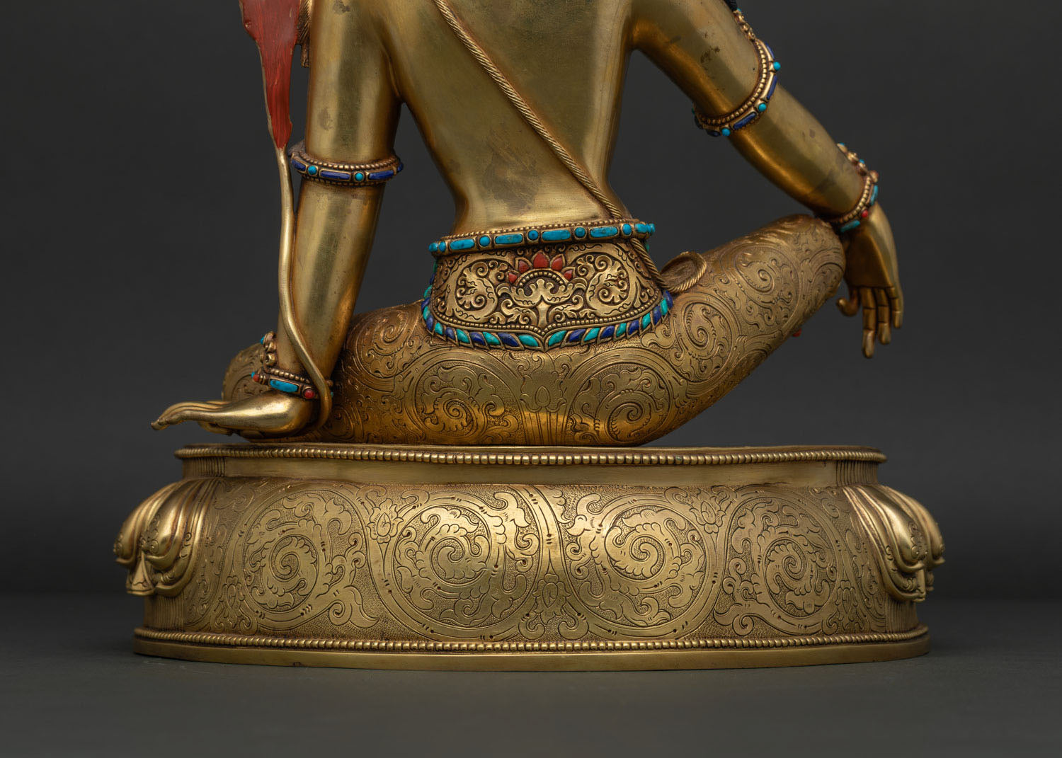 Lord Indra Buddhist Statue – Heavenly King Sculpture for Altar