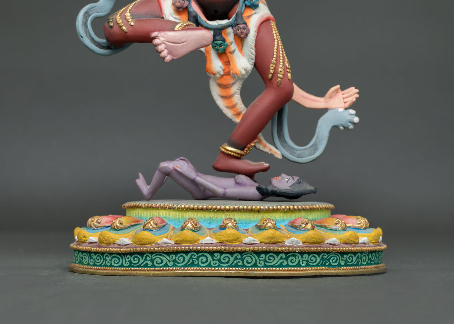 Troma Nangmo Statue