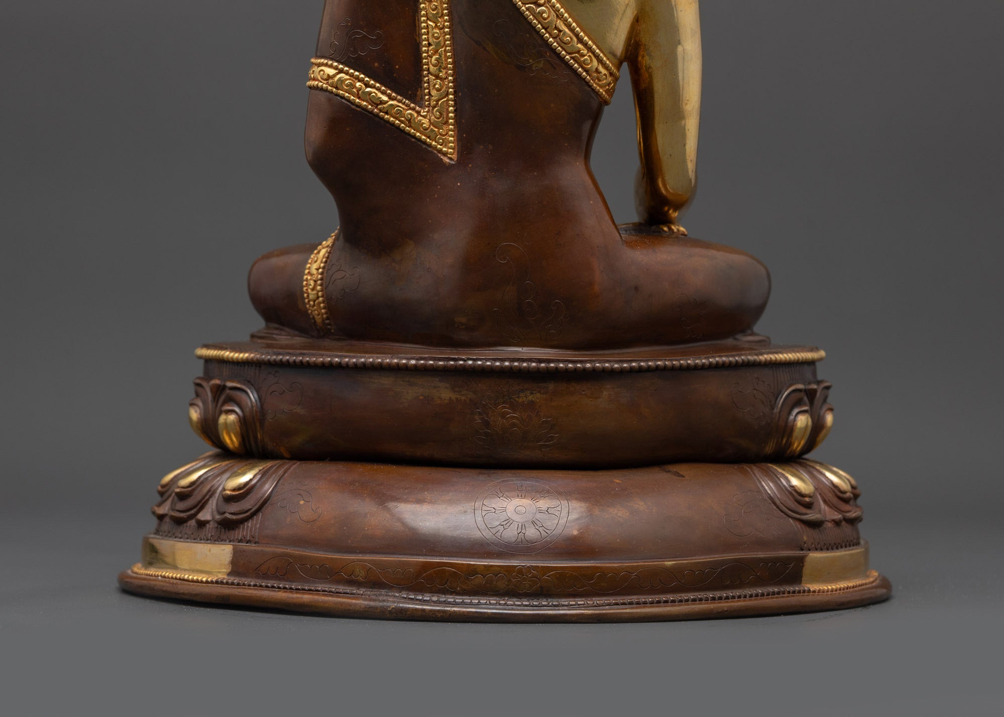 Buddha Shakyamuni Statue