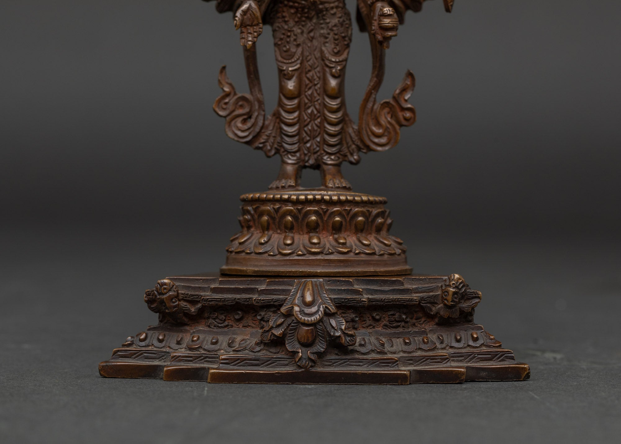 Thousand-Armed Chenrezig Bodhisattva Statue | Nepalese Craftsmanship