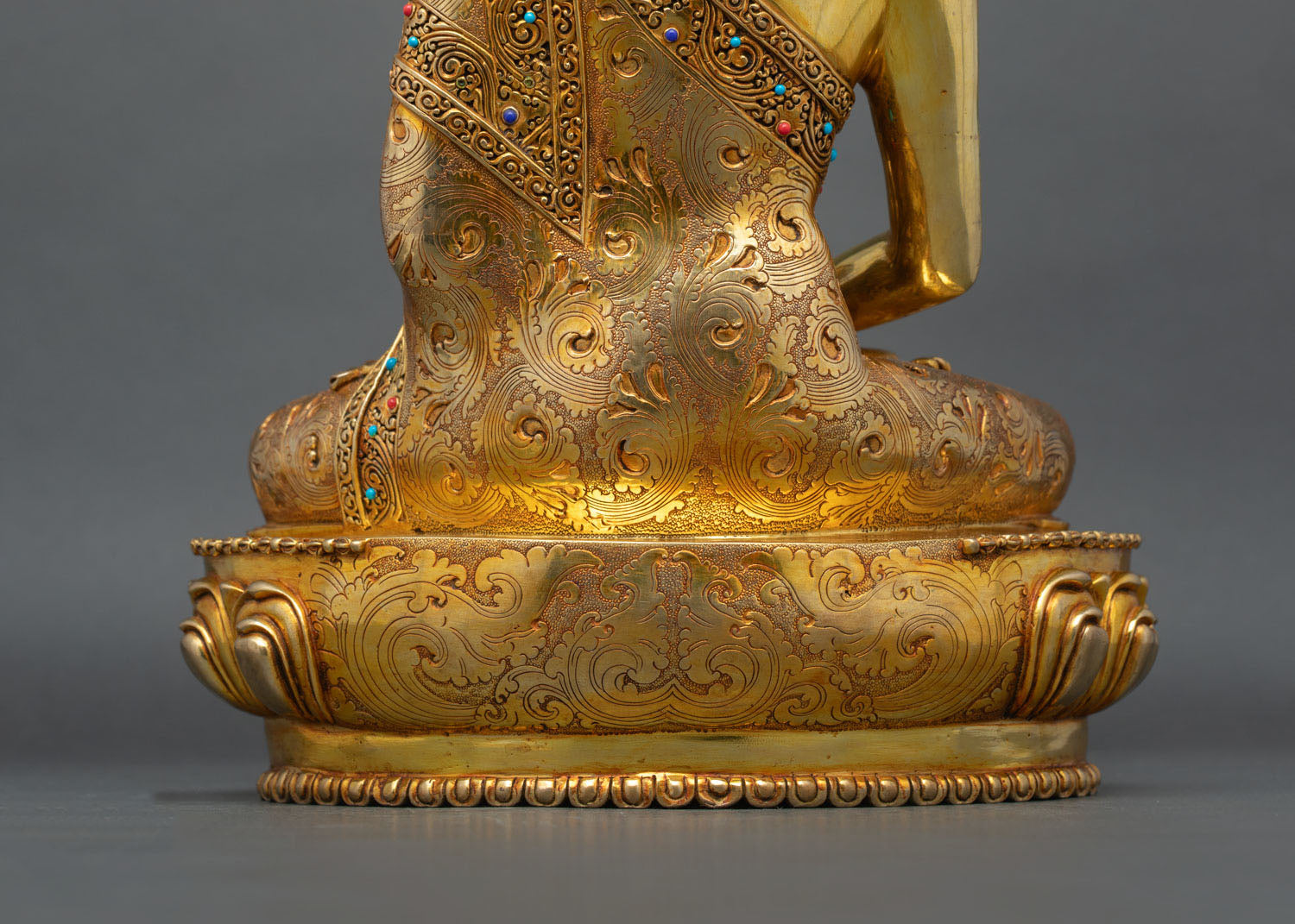 Amitabha Buddha Statue – Peaceful Meditation Sculpture