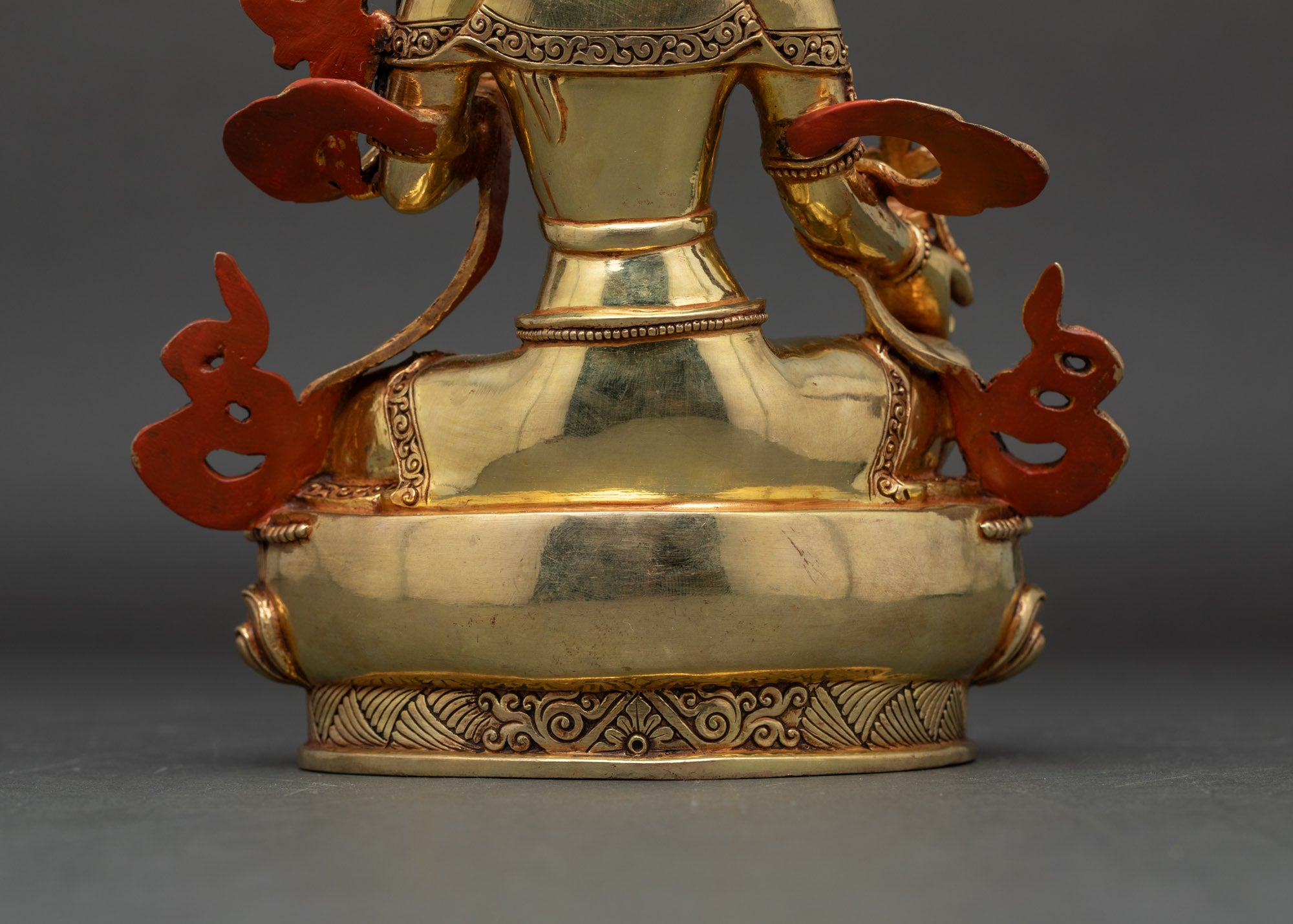 Sacred Red Tara Statue – Buddhist Goddess for Devotional Practice