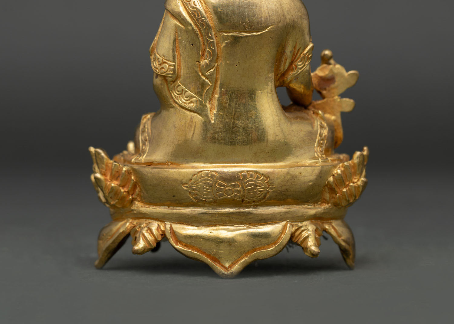 Medicine Buddha Statue