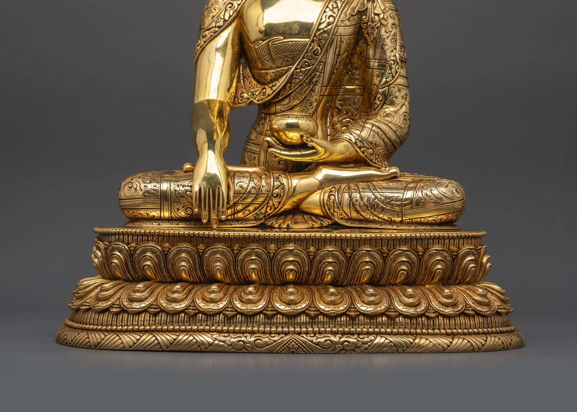 Enlightened Shakyamuni Buddha Statue | Fire Gold-Gilded Nepalese Art