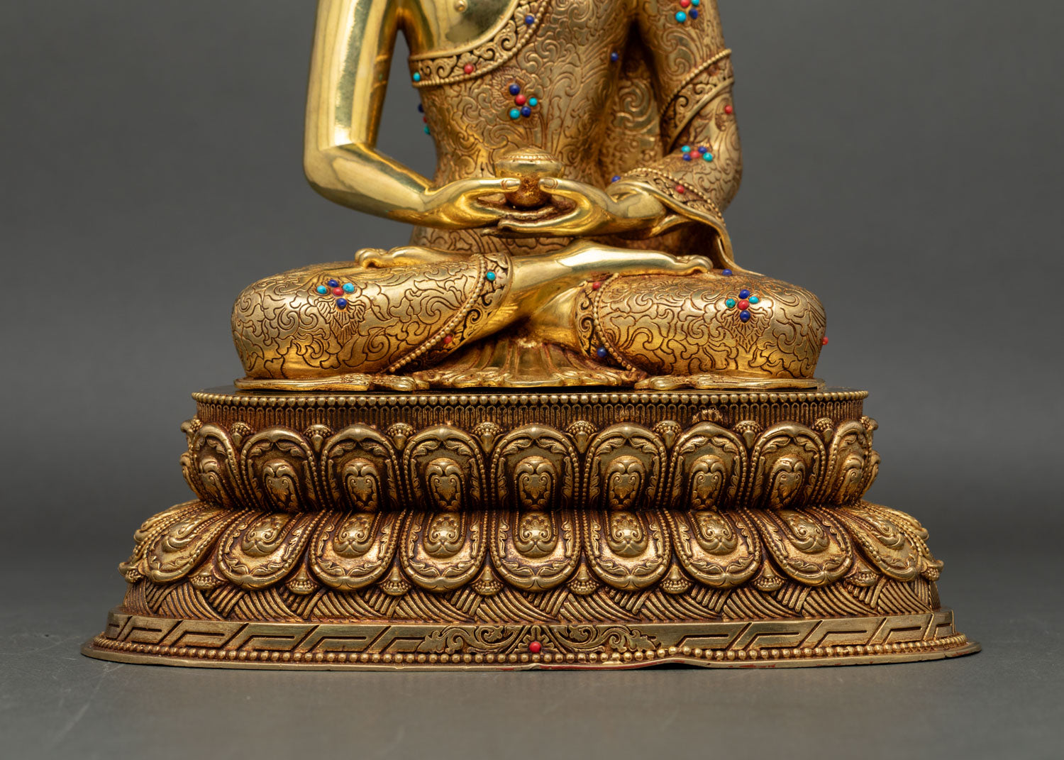 Amitabha Buddha Sculpture – Calm & Spiritual Energy
