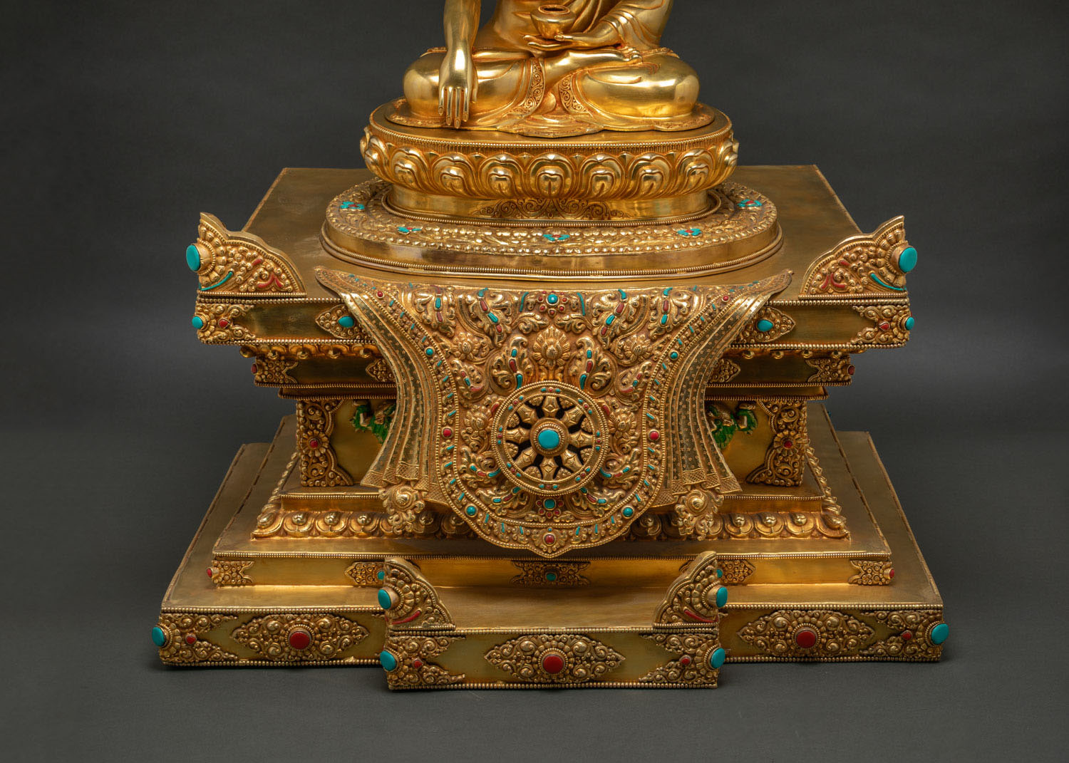 Jowo Rinpoche with Throne