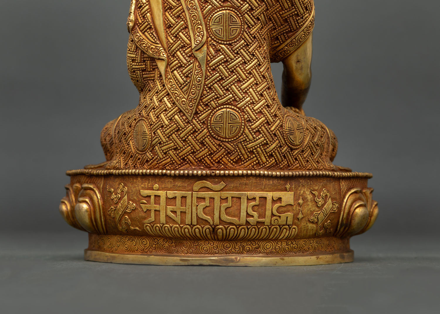 Shakyamuni Buddha Statue