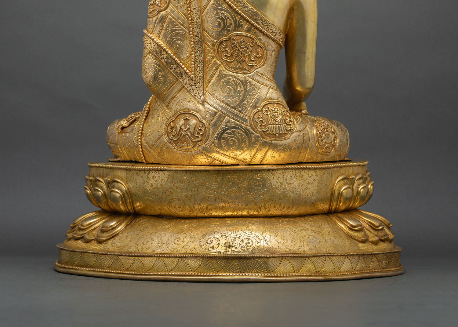 Enlightened Shakyamuni Buddha Statue – Peaceful Home Decor