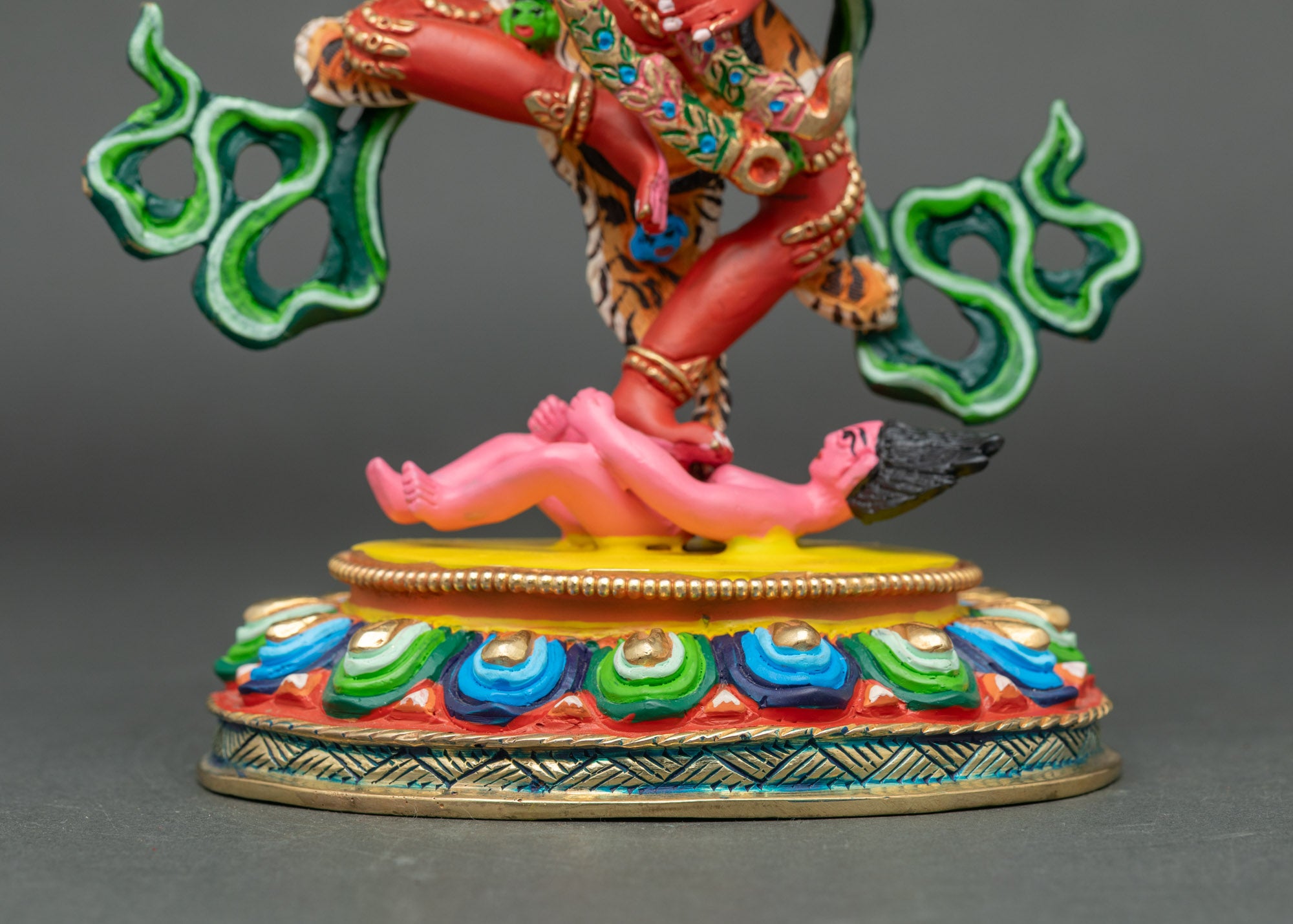 Kurukulla Statue – Red Goddess of Attraction in Vajrayana Buddhism