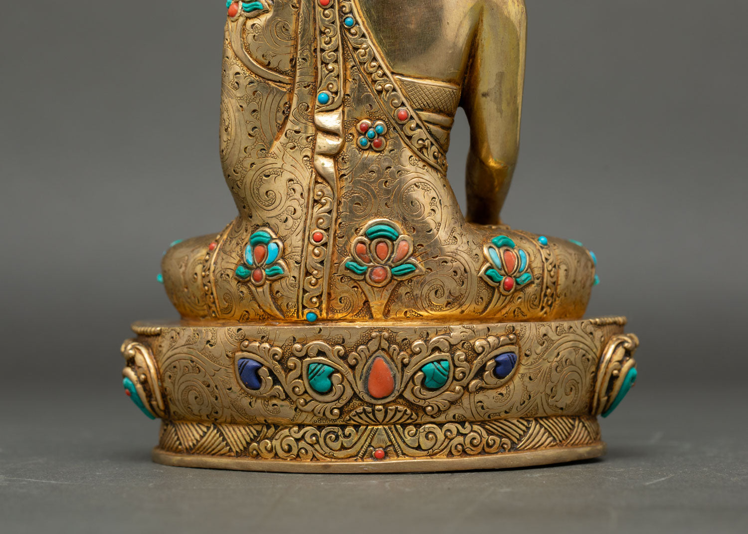 Buddha Shakyamuni Statue | Spiritual Centerpiece for Devotion