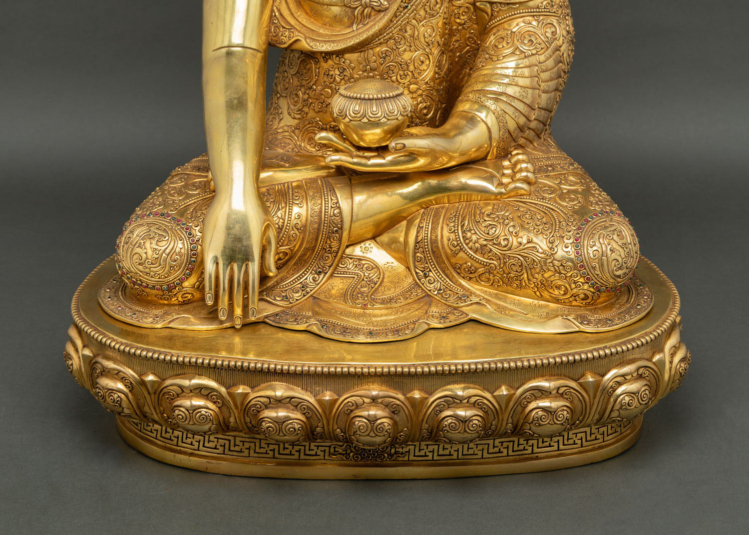 Grand Buddha Statue from Nepal | Meditating Buddha Figurine