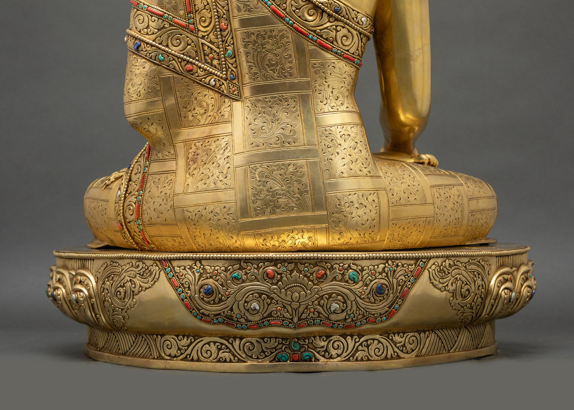 Big Shakyamuni Buddha Statue | Handicrafted Nepalese Sculptures
