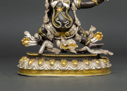 Guru Rinpoche Statue