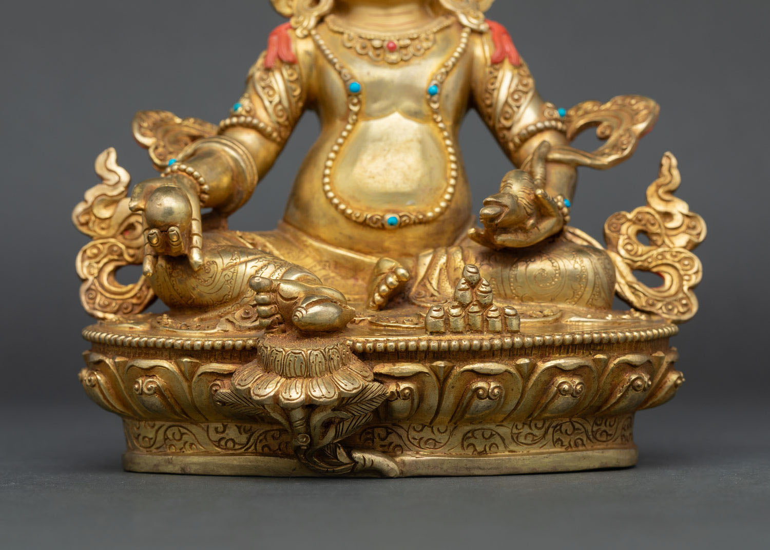 Dzambhala Statue