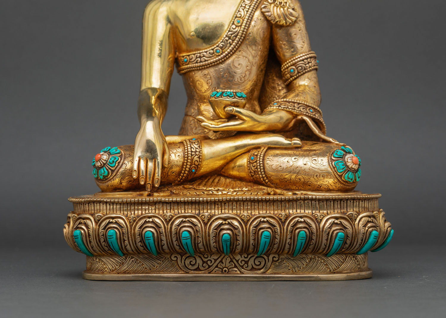 Buddha Shakyamuni | Nepalese Sacred Copper and Gold Statue