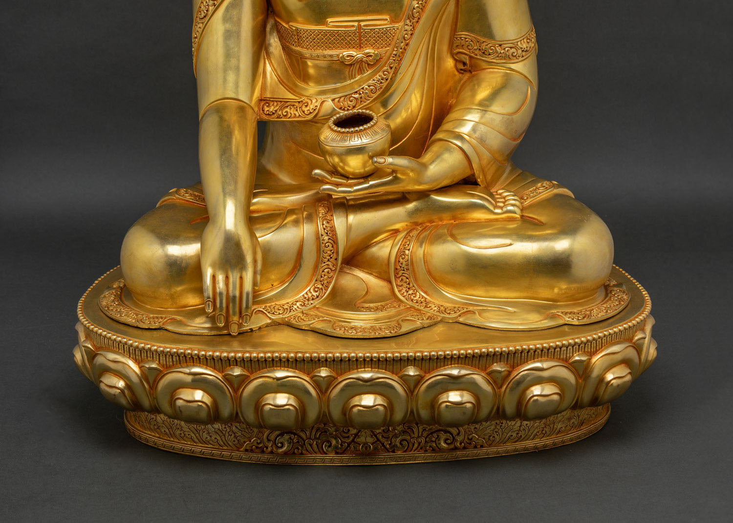 Large Shakyamuni Buddha Statue | Museum-Quality Buddhist Artwork