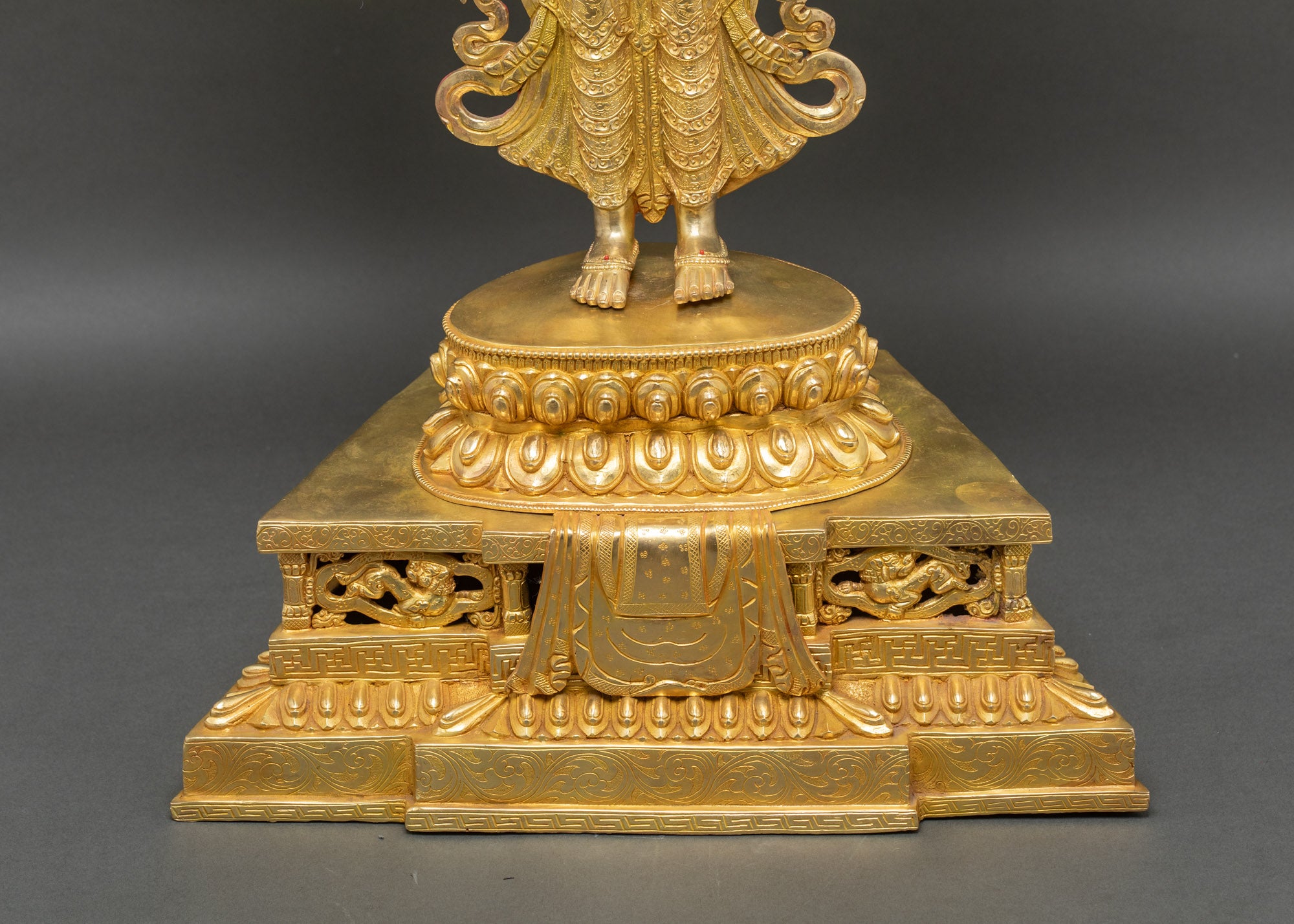 Thousand-Armed Avalokiteshvara Statue | The Compassionate Bodhisattva