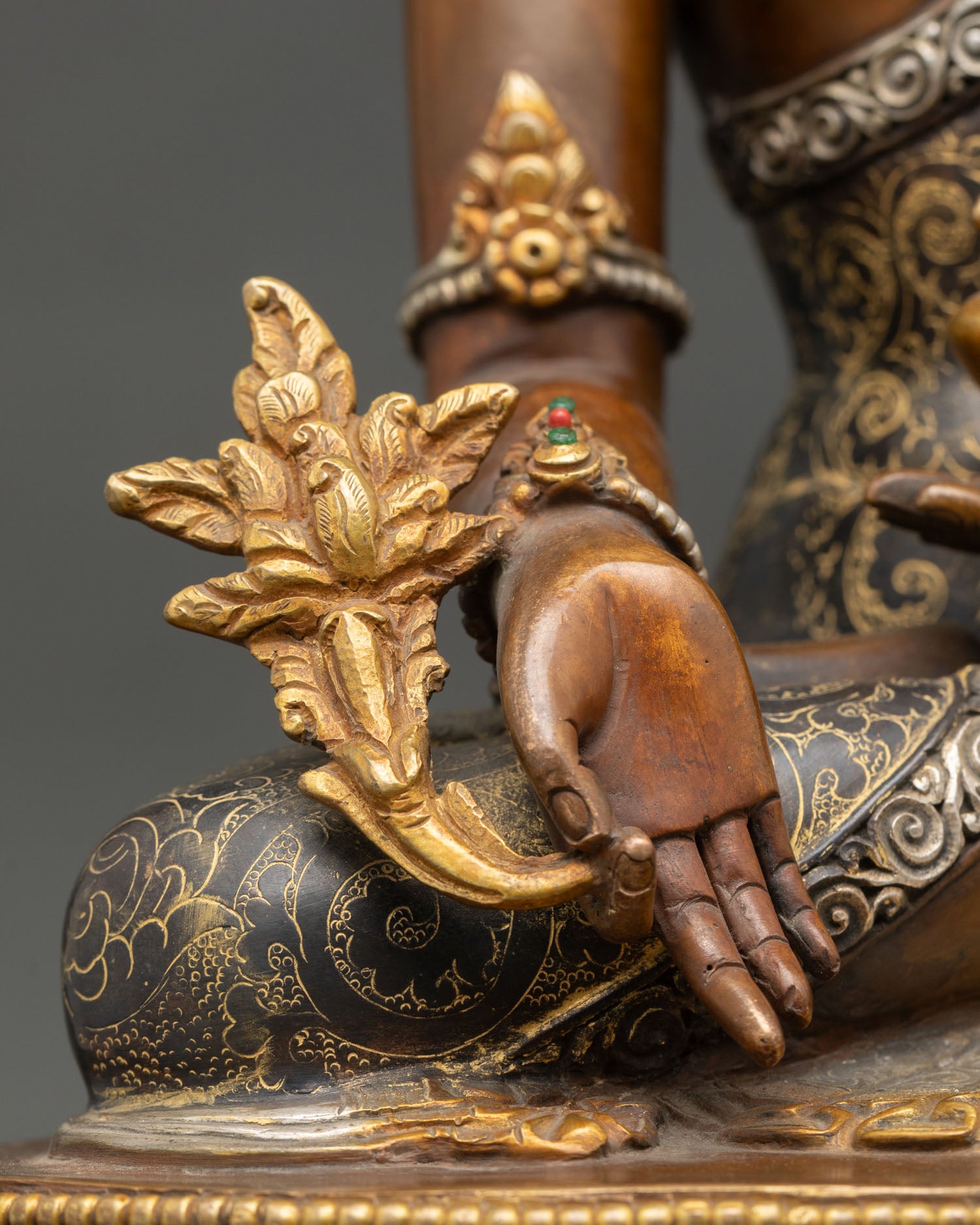 Medicine Buddha Statue